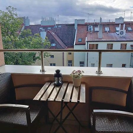 Cozy Rooftop With Balcony Praga Esterno foto