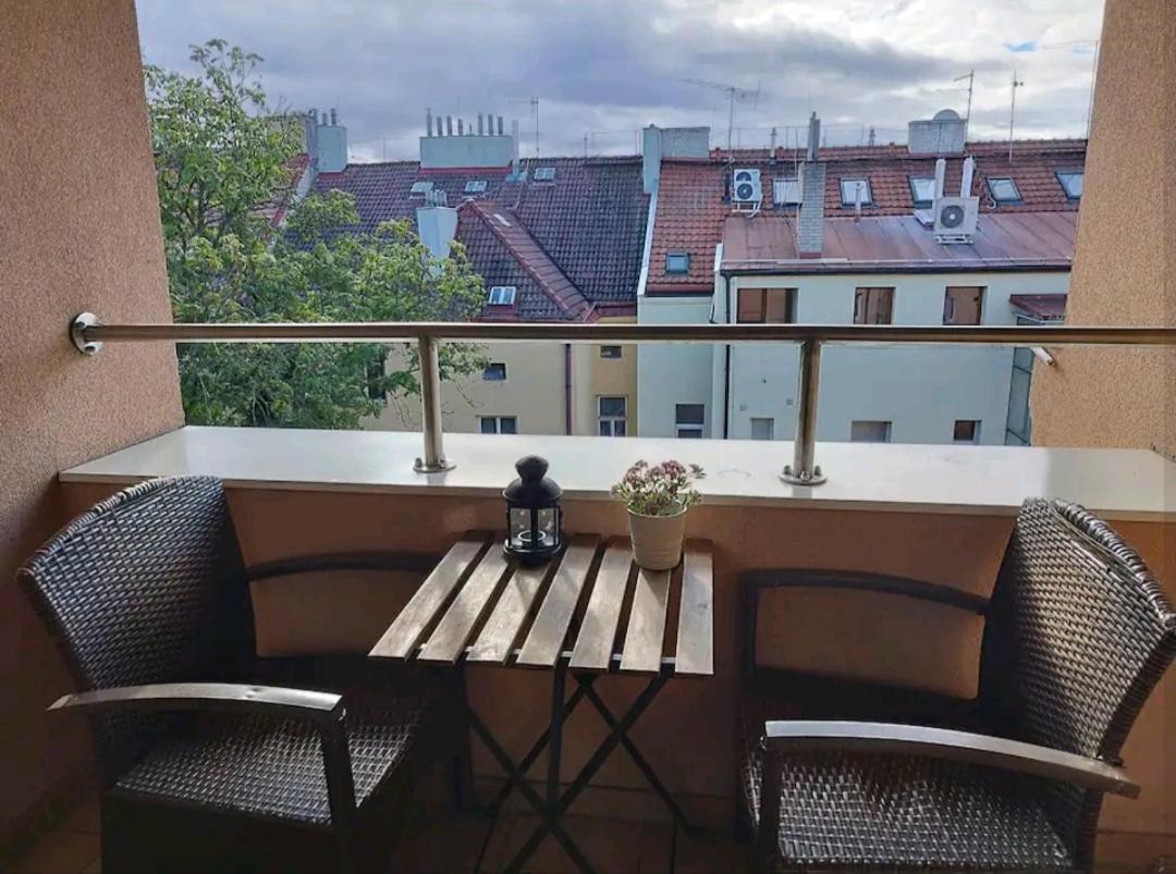 Cozy Rooftop With Balcony Praga Esterno foto