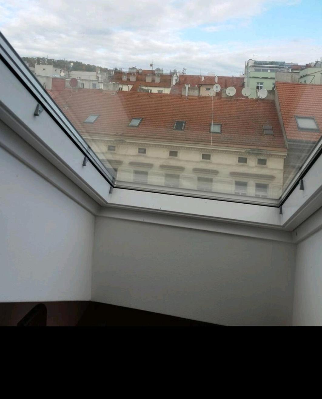 Cozy Rooftop With Balcony Praga Esterno foto